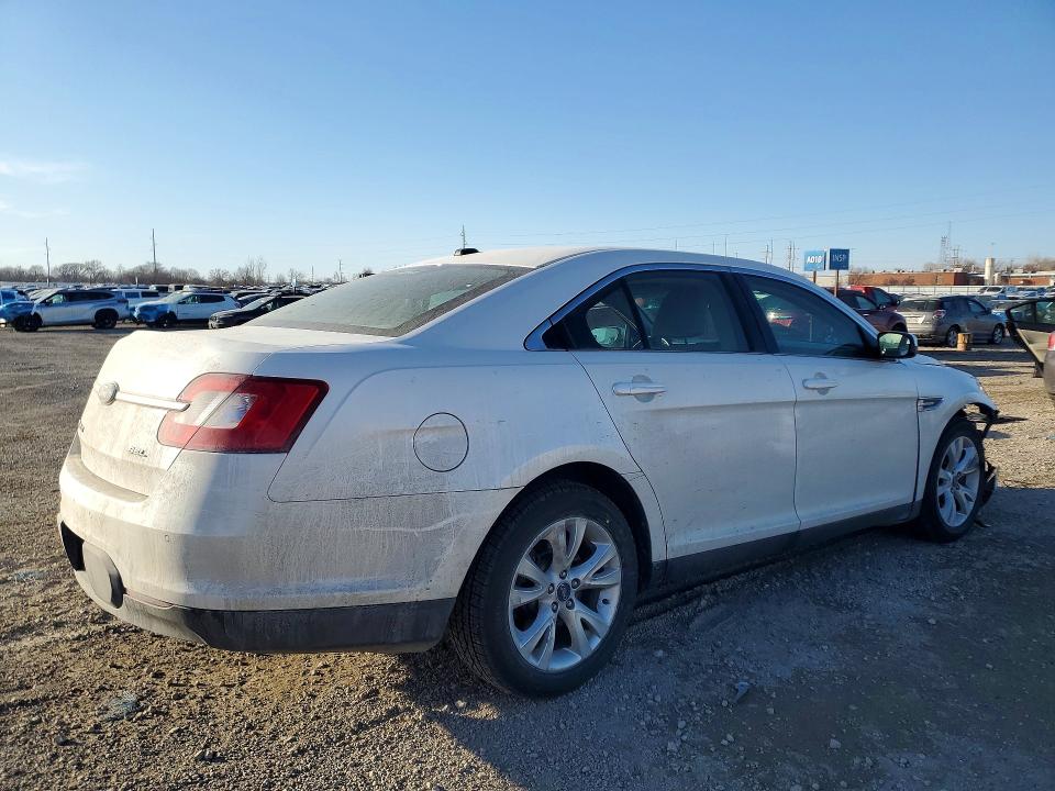Foto 3 de la subasta – 2010 FORD TAURUS con VIN 1FAHP2EW4AG152319