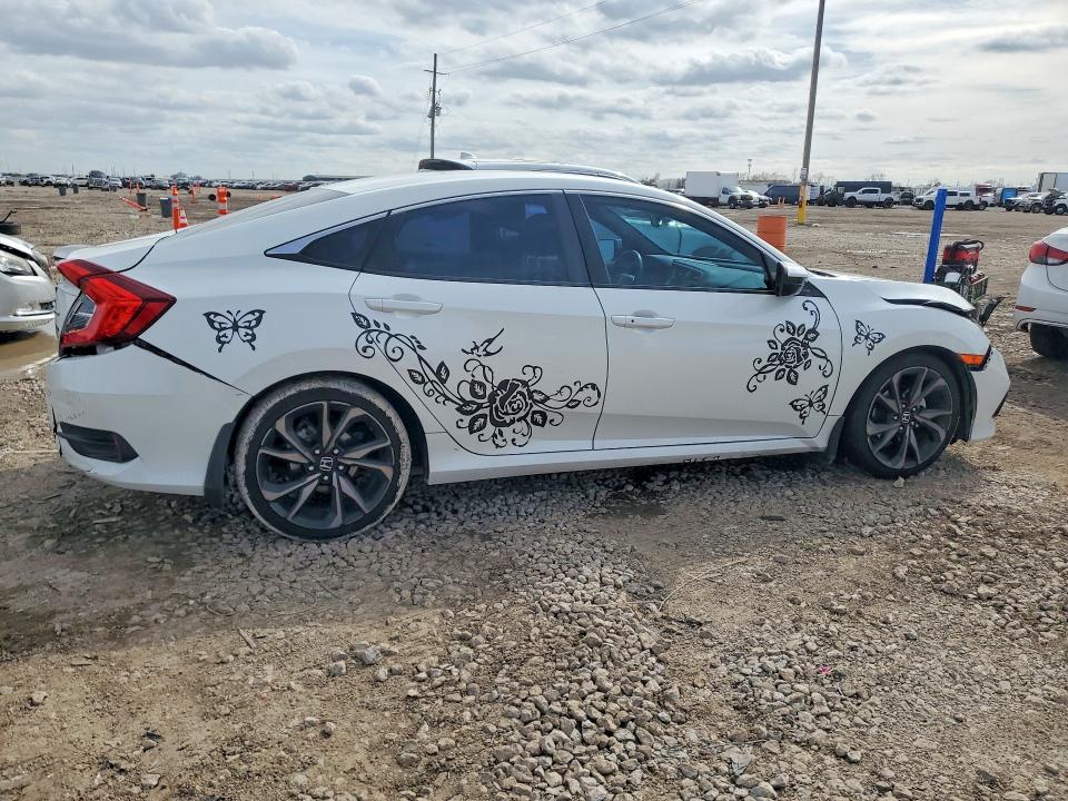 Photo 3 from auction – 2019 HONDA CIVIC with VIN 19XFC2F85KE043866
