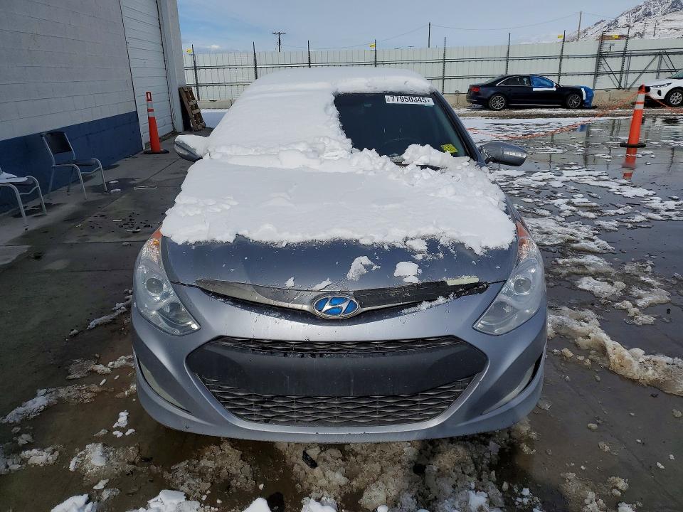 Photo 5 from auction – 2015 HYUNDAI SONATA HYBRID with VIN KMHEC4A42FA129572