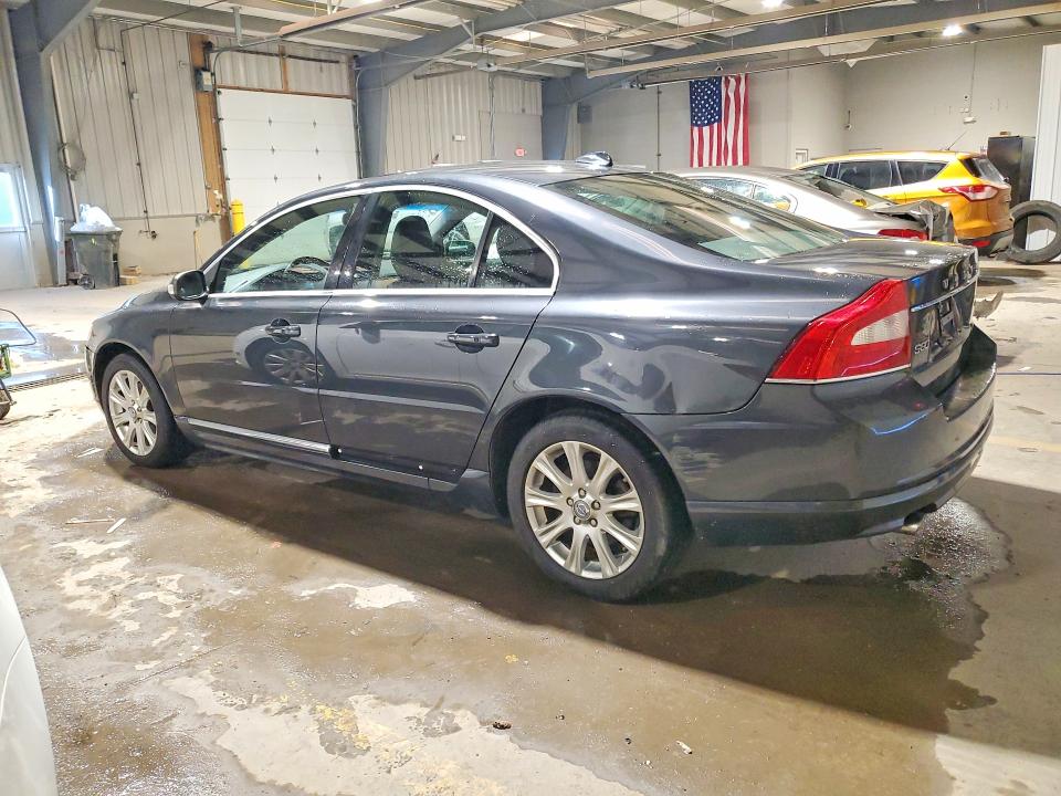 Photo 2 from auction – 2010 VOLVO S80 3.2 with VIN YV1982AS3A1122367