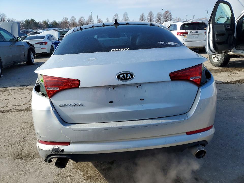 Photo 6 from auction – 2011 KIA OPTIMA with VIN KNAGN4A72B5118041