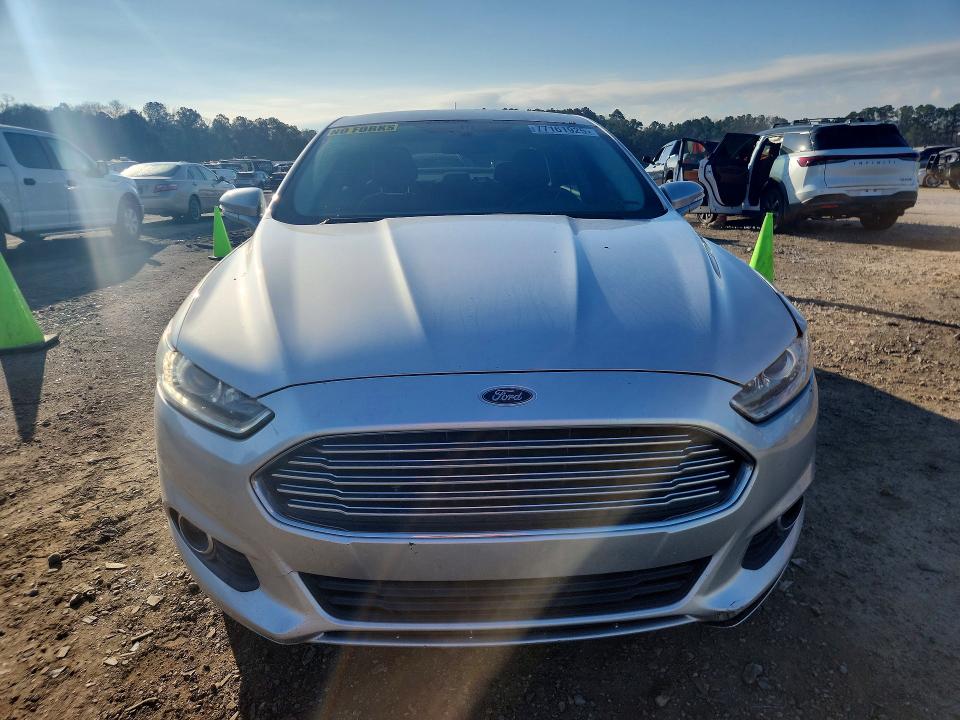 Photo 5 from auction – 2014 FORD FUSION SE with VIN 3FA6P0HD0ER372254