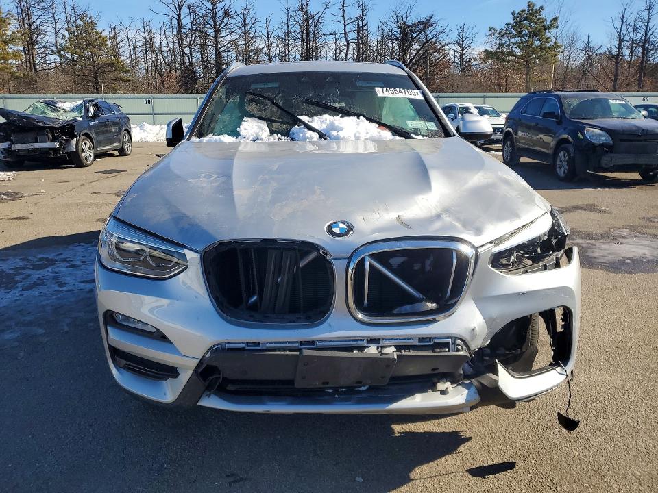 Photo 5 from auction – 2019 BMW X3 XDRIVE3 with VIN 5UXTR9C59KLR09370