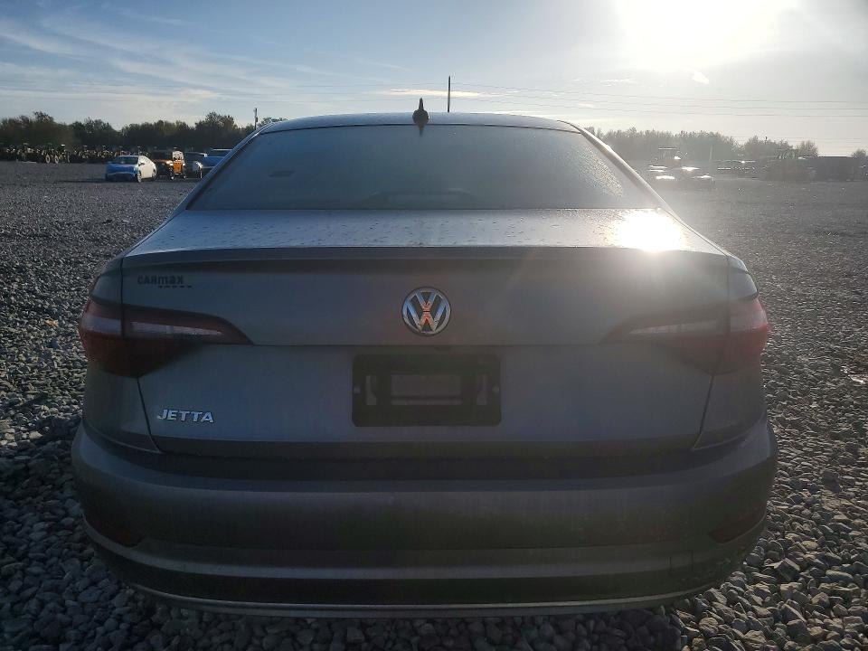 Photo 6 from auction – 2020 VOLKSWAGEN JETTA with VIN 3VWCB7BU1LM009563