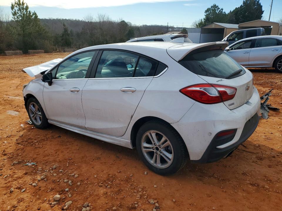Photo 2 from auction – 2018 CHEVROLET CRUZE with VIN 3G1BE6SM3JS651297