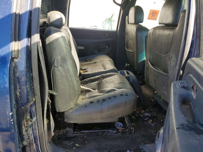 Photo 10 from auction – 2002 CHEVROLET AVALANCHE with VIN 3GNEK13TX2G332562