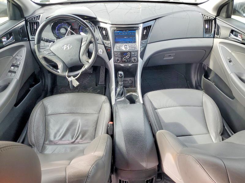 Photo 8 from auction – 2013 HYUNDAI SONATA SE with VIN 5NPEC4AB4DH559953