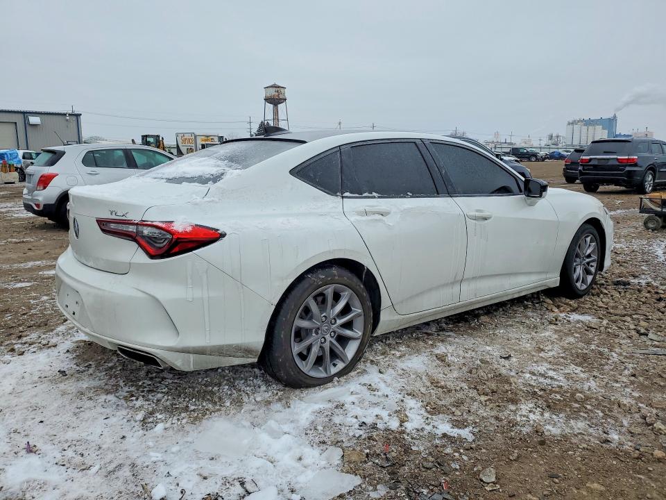 Photo 3 from auction – 2022 ACURA TLX with VIN 19UUB5F37NA005628