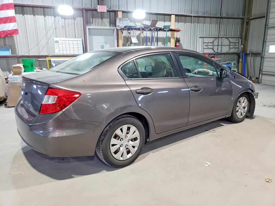 Photo 3 from auction – 2012 HONDA CIVIC with VIN 19XFB2F53CE070638