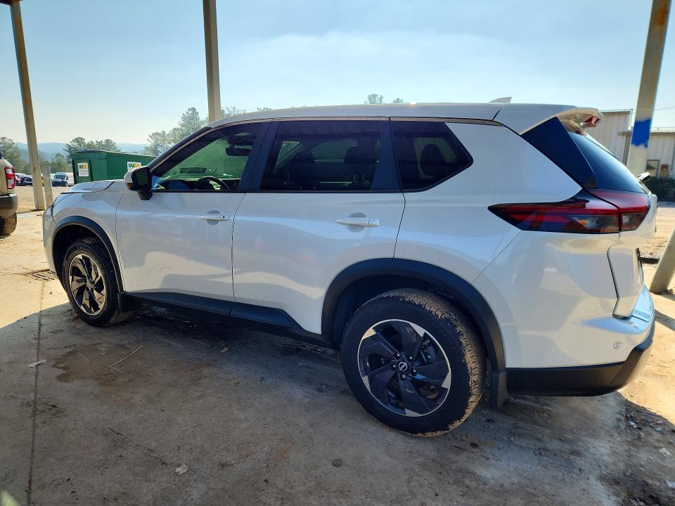 Photo 2 from auction – 2024 NISSAN ROGUE with VIN JN8BT3BA5RW005684