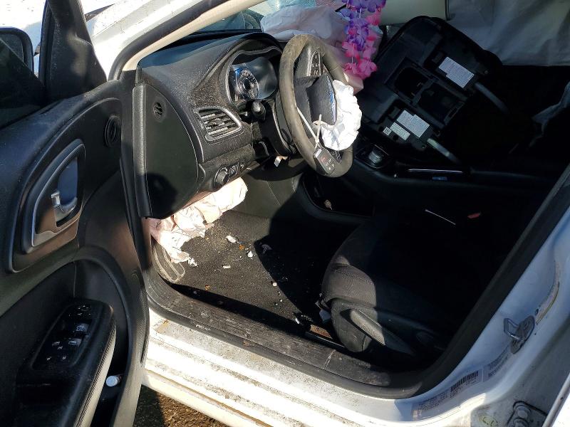 Photo 8 from auction – 2015 CHRYSLER 200 with VIN 1C3CCCAB0FN583935