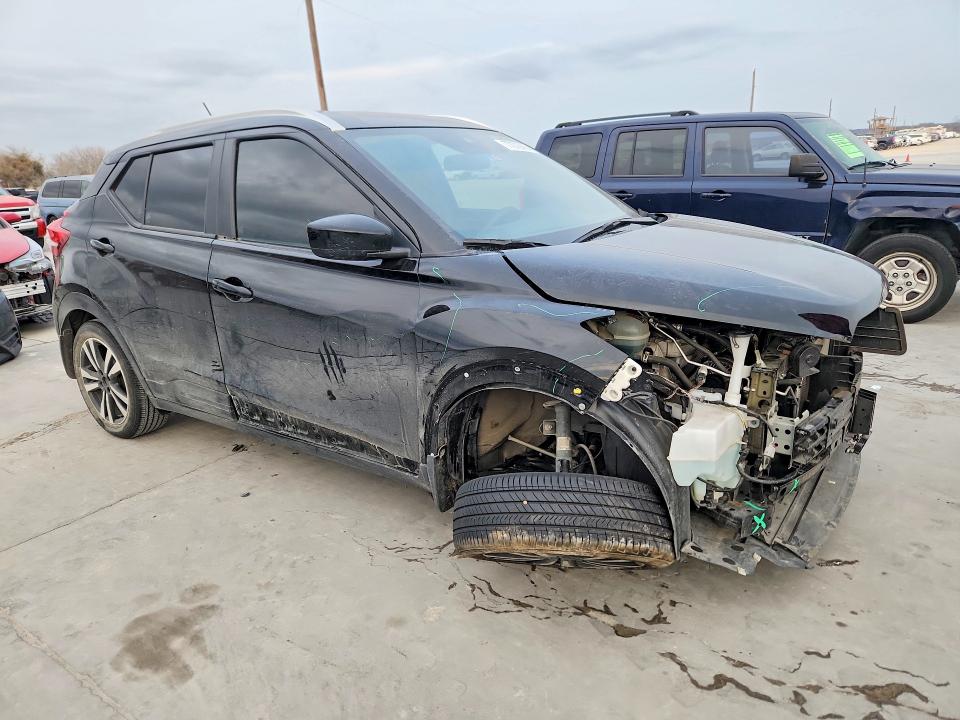 Photo 4 from auction – 2020 NISSAN KICKS with VIN 3N1CP5CV3LL549618