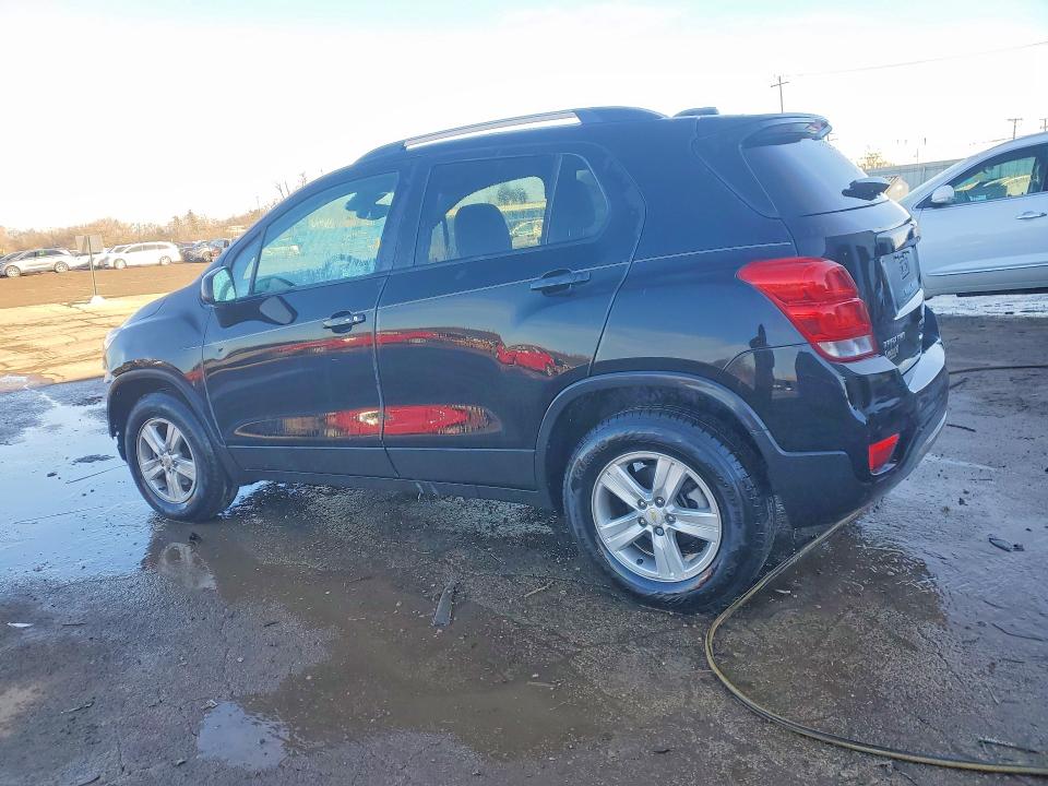 Photo 2 from auction – 2021 CHEVROLET TRAX with VIN KL7CJPSB6MB344649
