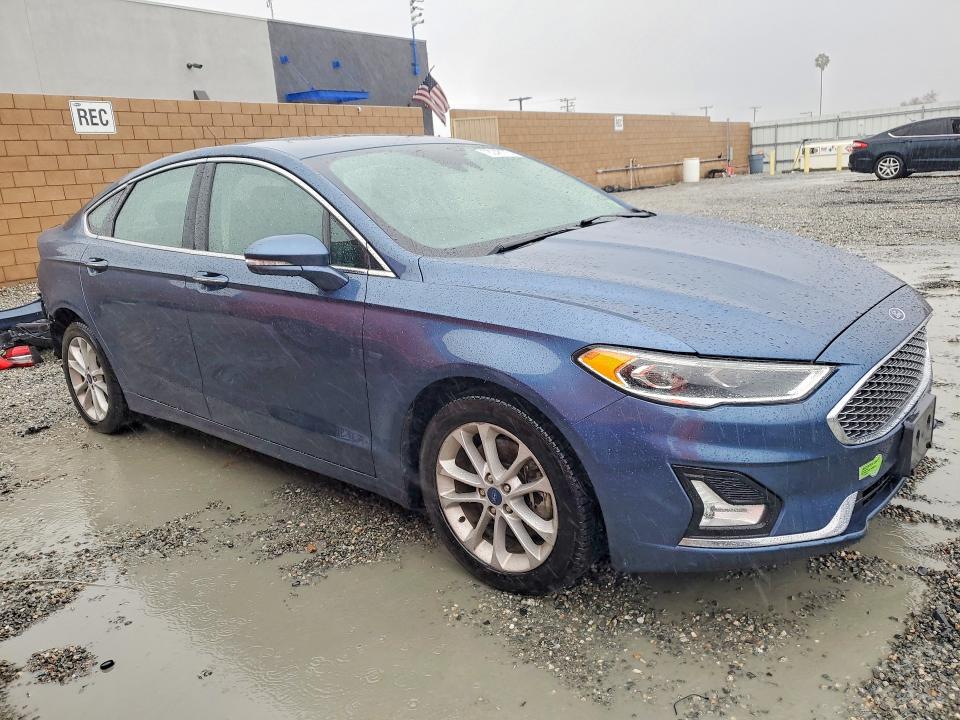 Zdjęcie 4 z aukcji – 2019 FORD FUSION TIT z VIN 3FA6P0SU8KR258409