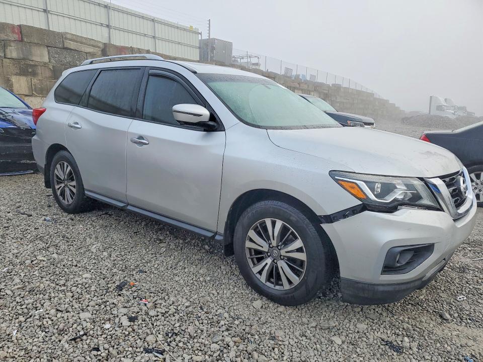 Photo 4 from auction – 2017 NISSAN PATHFINDER with VIN 5N1DR2MN9HC605746