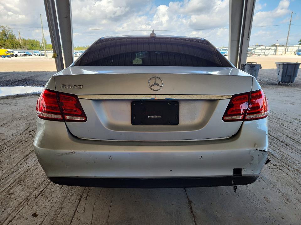 Photo 6 from auction – 2016 MERCEDES-BENZ E with VIN WDDHF5KB7GB282218