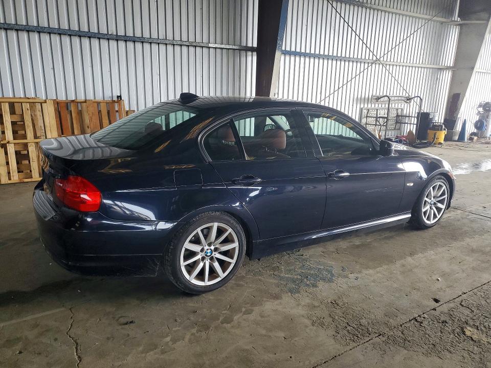 Photo 3 from auction – 2009 BMW 328 with VIN WBAPH53569A437405
