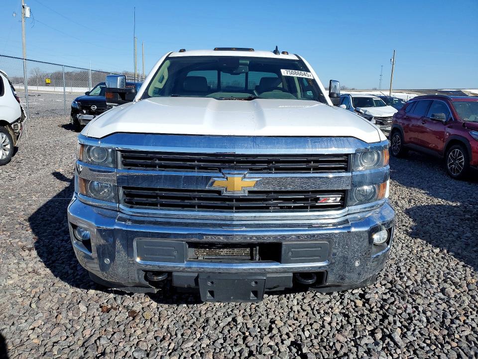 Foto 5 de la subasta – 2015 CHEVROLET SILVERADO con VIN 1GC4K0E89FF583006