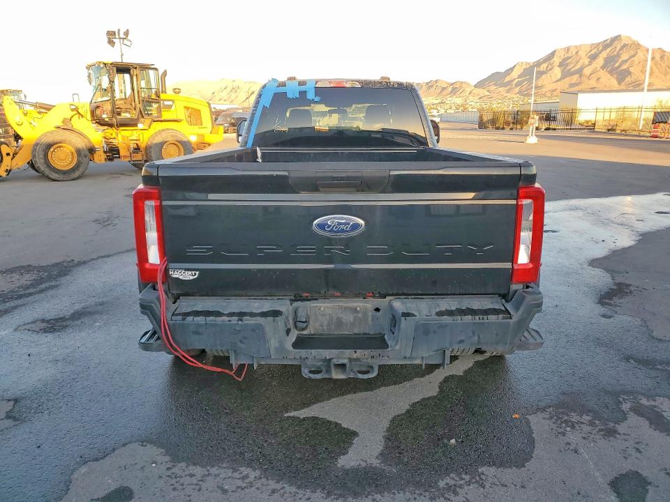 Photo 6 from auction – 2023 FORD F350 SUPER with VIN 1FT8W3DTXPEC85875