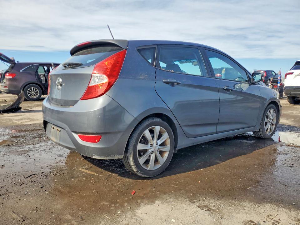 Photo 3 from auction – 2013 HYUNDAI ACCENT with VIN KMHCU5AE2DU080629