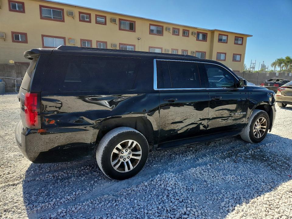 Photo 3 from auction – 2018 CHEVROLET SUBURBAN with VIN 1GNSCGKC3JR264348