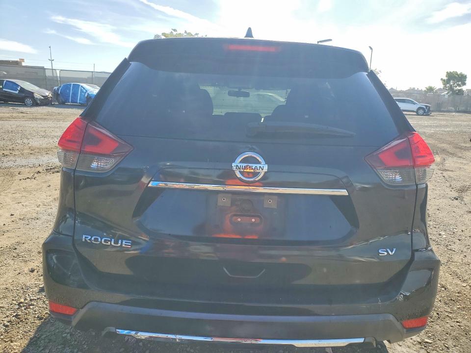 Photo 6 from auction – 2017 NISSAN ROGUE with VIN KNMAT2MT6HP510772