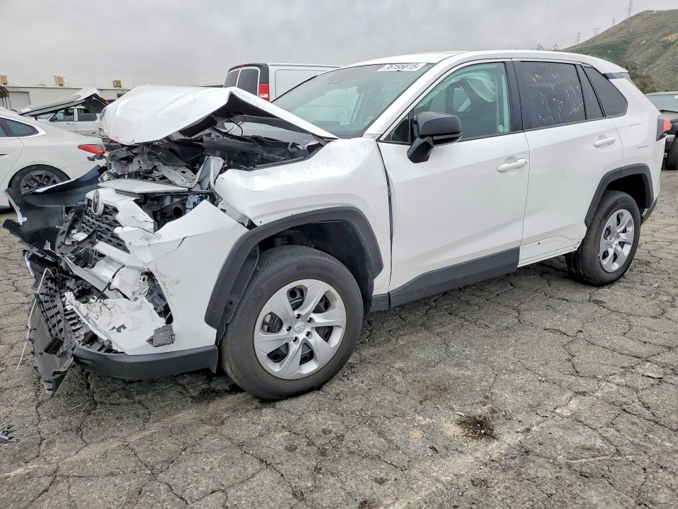TOYOTA RAV4 LE 2025 with VIN 2T3F1RFV6SW505506 - Photo from auction