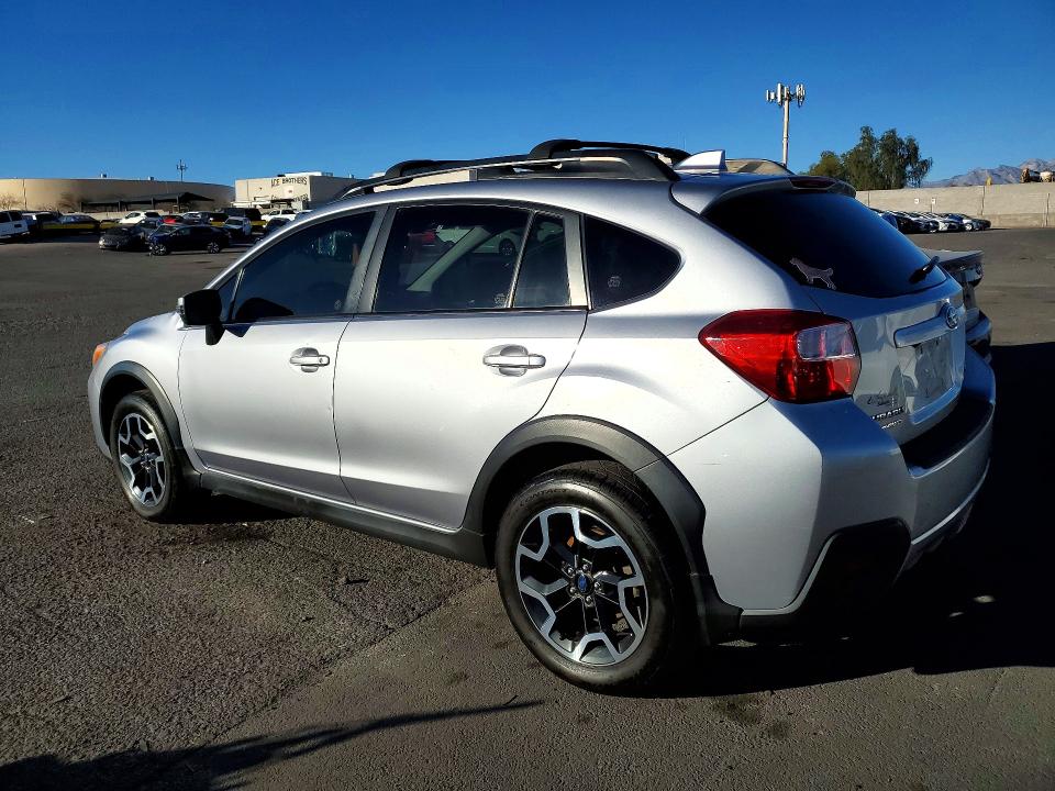 Photo 2 from auction – 2017 SUBARU CROSSTREK with VIN JF2GPANC1H8270226