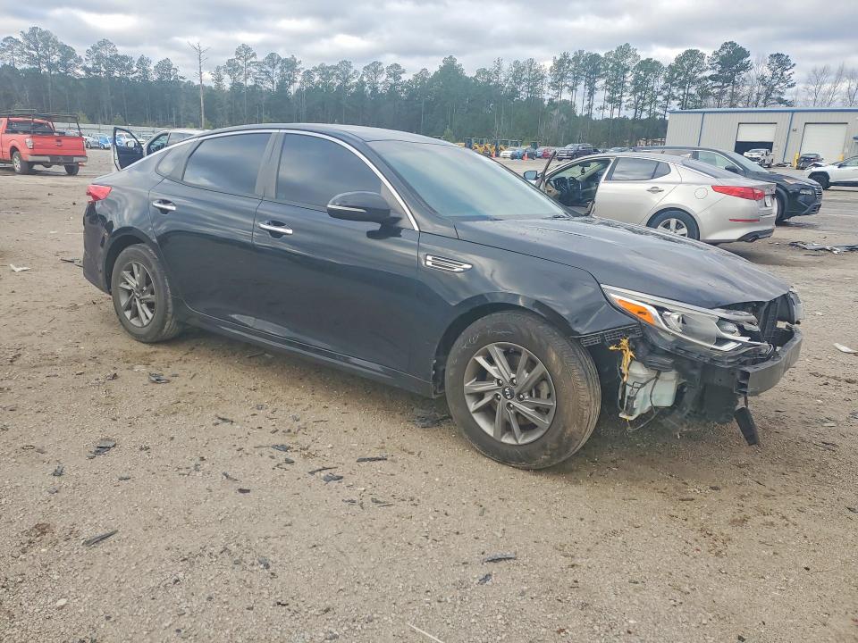 Photo 4 from auction – 2019 KIA OPTIMA with VIN 5XXGT4L32KG341730