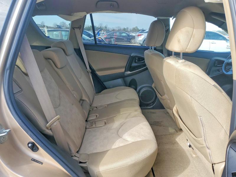 Photo 11 from auction – 2011 TOYOTA RAV4 with VIN 2T3BF4DVXBW083312