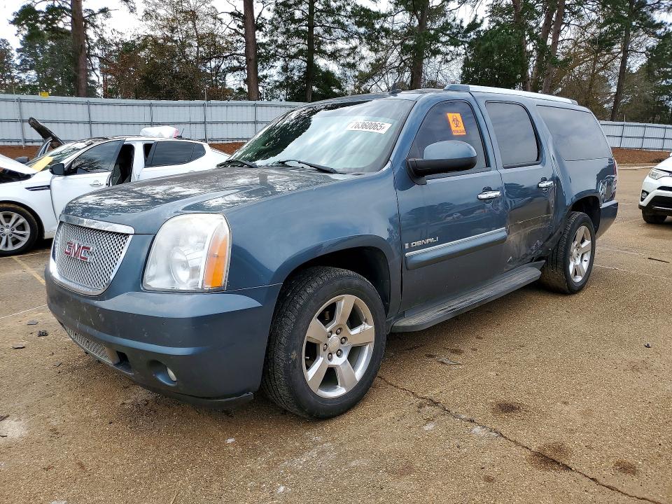 GMC YUKON 2008 with VIN 1GKFK668X8J166962 - Photo from auction