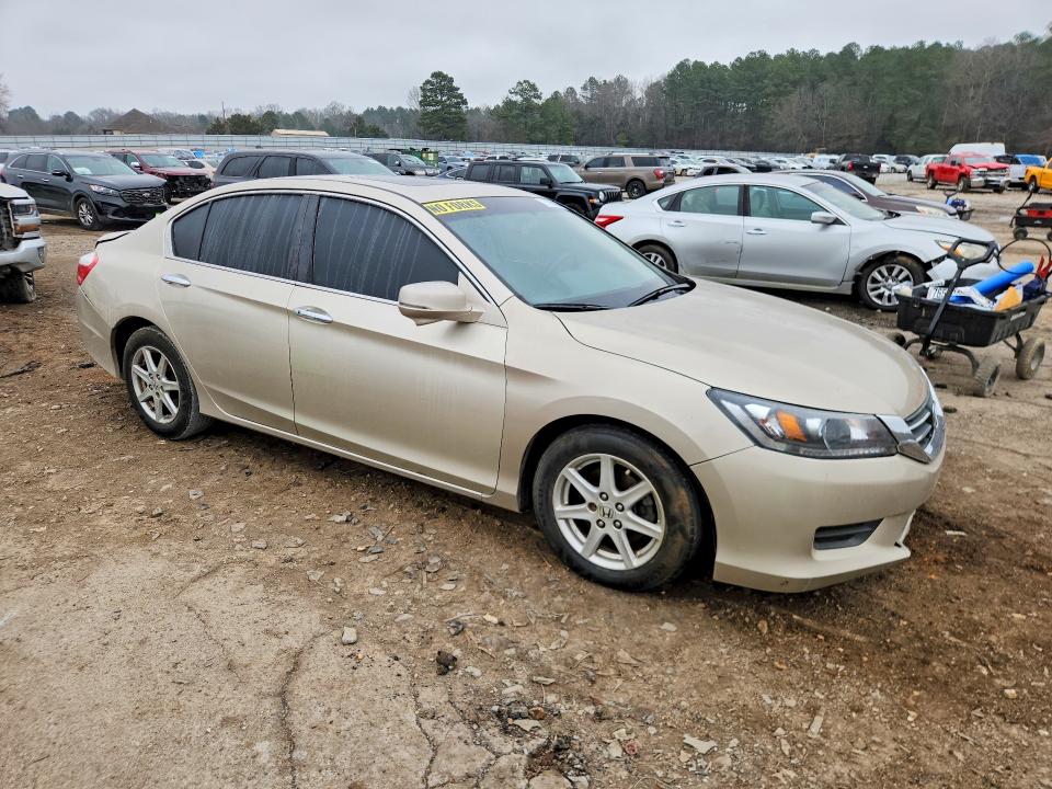 Photo 4 from auction – 2013 HONDA ACCORD with VIN 1HGCR2F71DA139526