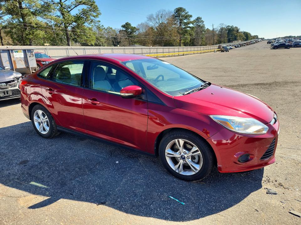 Photo 4 from auction – 2014 FORD FOCUS SE with VIN 1FADP3F28EL177320