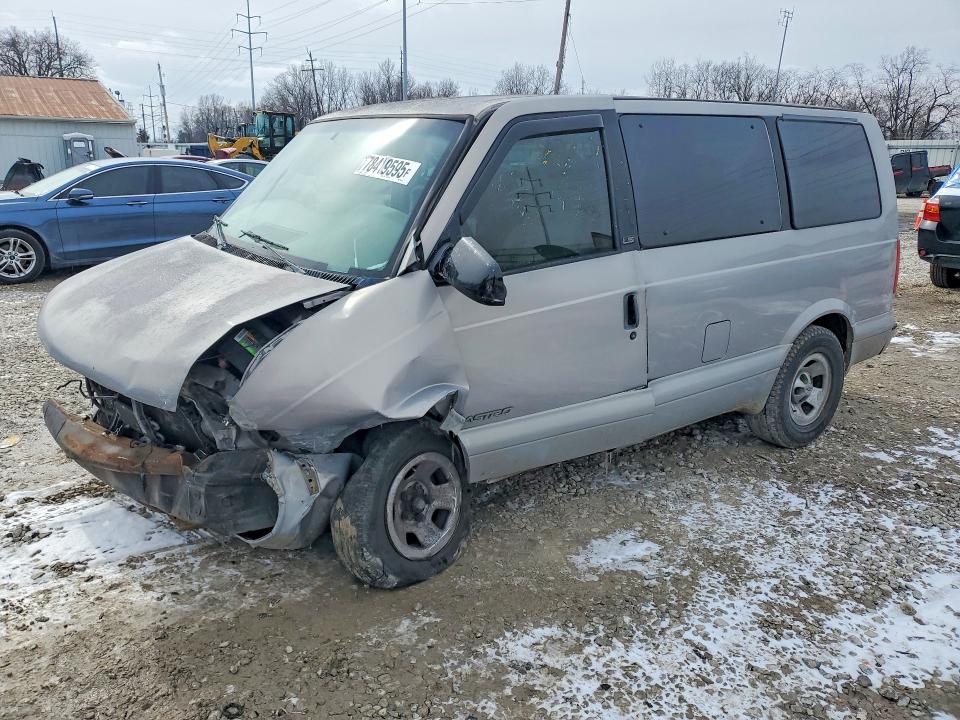 CHEV ASTRO 1998 z numerem VIN 1GNDM19W5WB207877 - Zdjęcie z aukcji