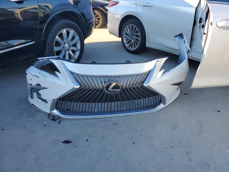 Photo 12 from auction – 2019 LEXUS ES with VIN 58ABZ1B12KU030093