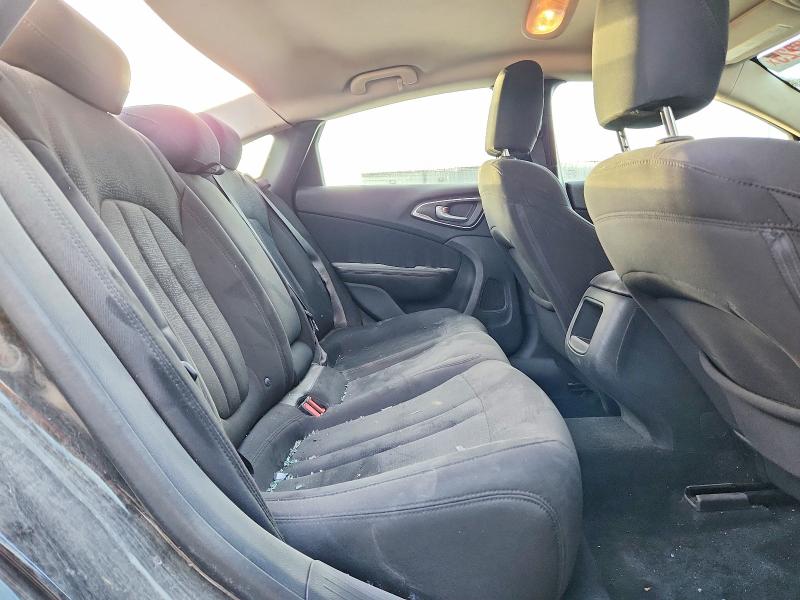 Photo 11 from auction – 2015 CHRYSLER 200 with VIN 1C3CCCABXFN620019