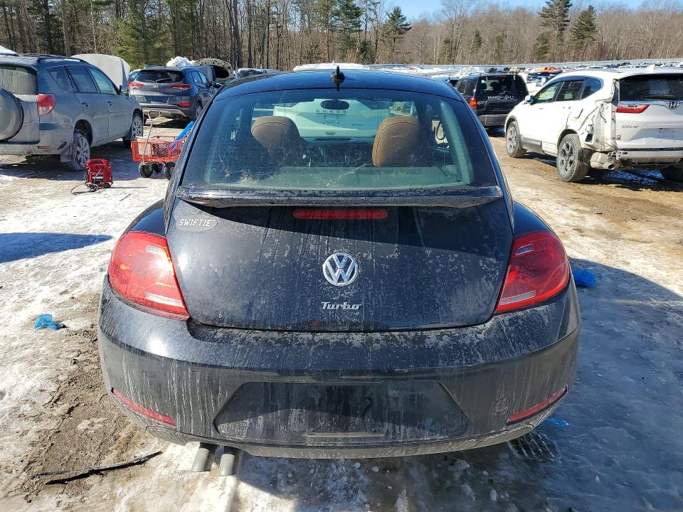 Photo 6 from auction – 2016 VOLKSWAGEN BEETLE with VIN 3VWF17AT4GM636451