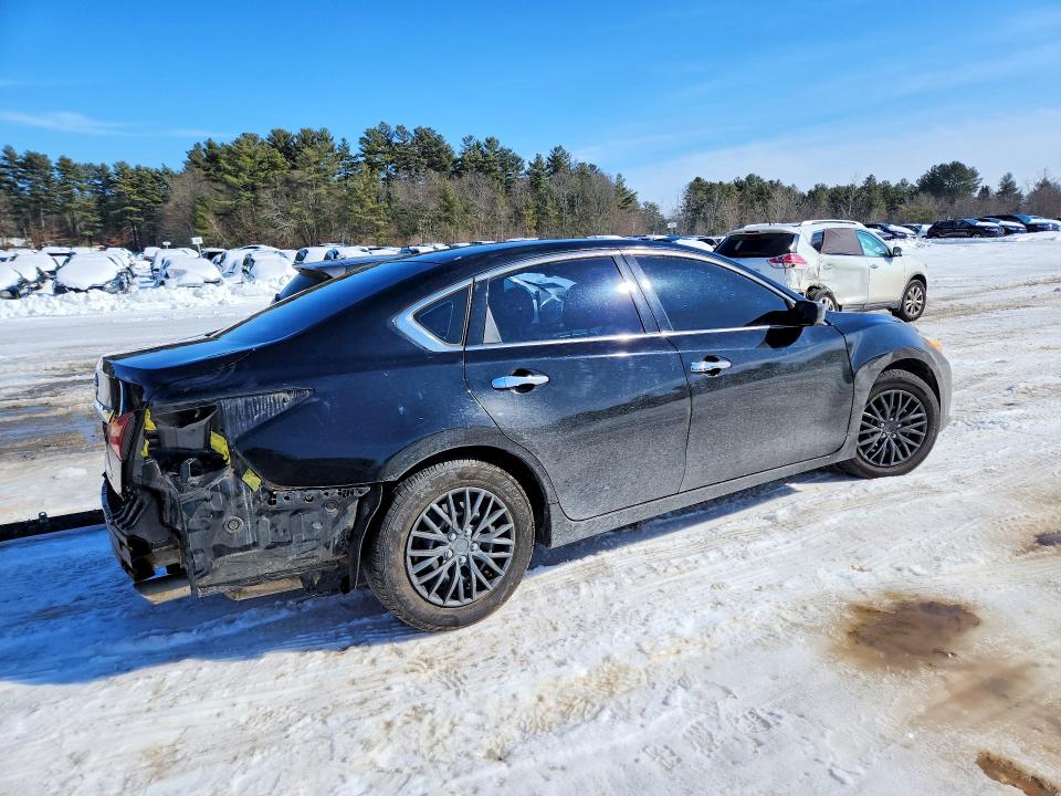 Photo 3 from auction – 2017 NISSAN ALTIMA with VIN 1N4AL3AP4HN324808