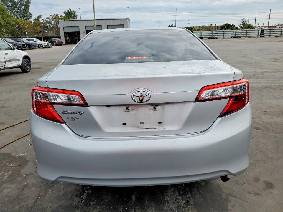 Photo 6 from auction – 2014 TOYOTA CAMRY L with VIN 4T1BF1FK0EU802694