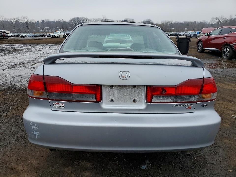 Photo 6 from auction – 2002 HONDA ACCORD with VIN 1HGCG16592A055322