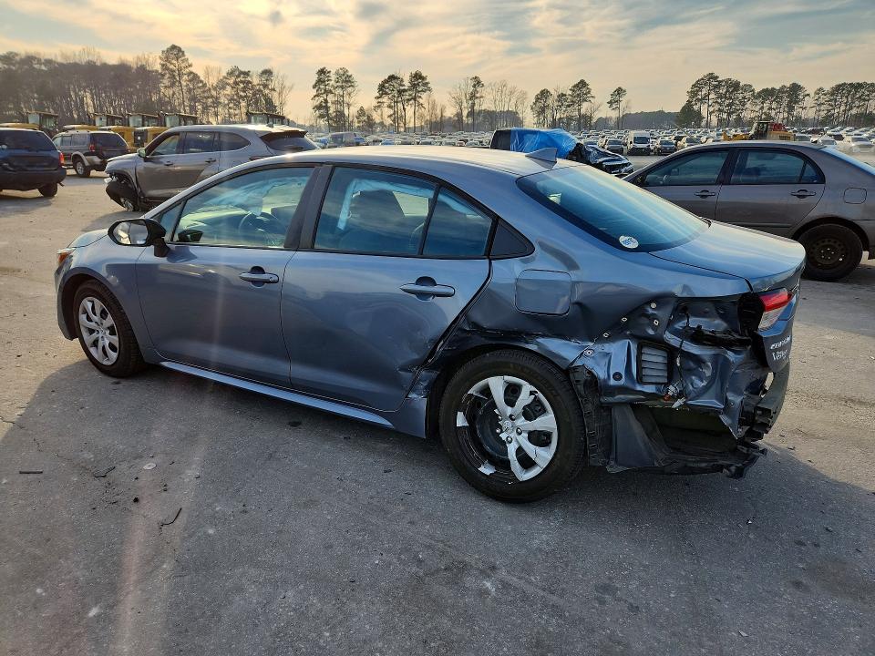 Фото 2 с аукциона – 2022 TOYOTA COROLLA с VIN 5YFEPMAE9NP360772