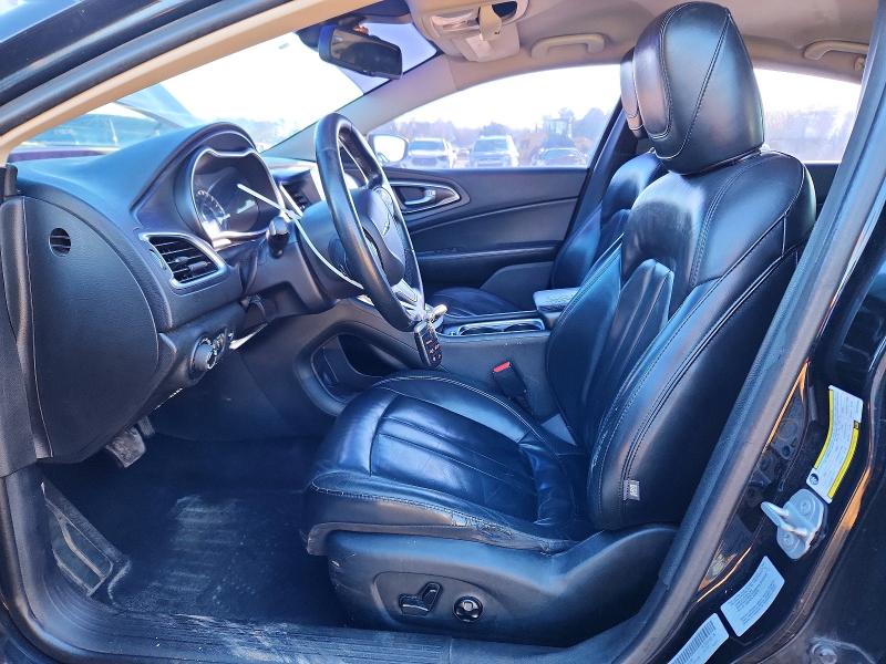 Photo 7 from auction – 2016 CHRYSLER 200 with VIN 1C3CCCAB2GN182338