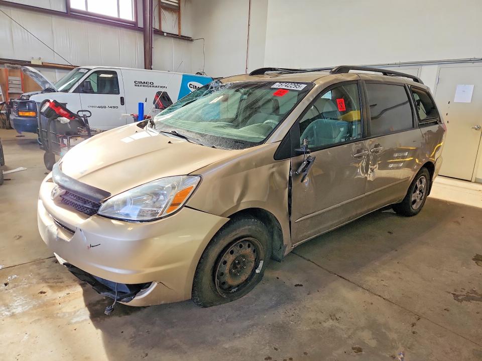 TOYOTA SIENNA 2004 with VIN 5TDZA23C94S195296 - Photo from auction