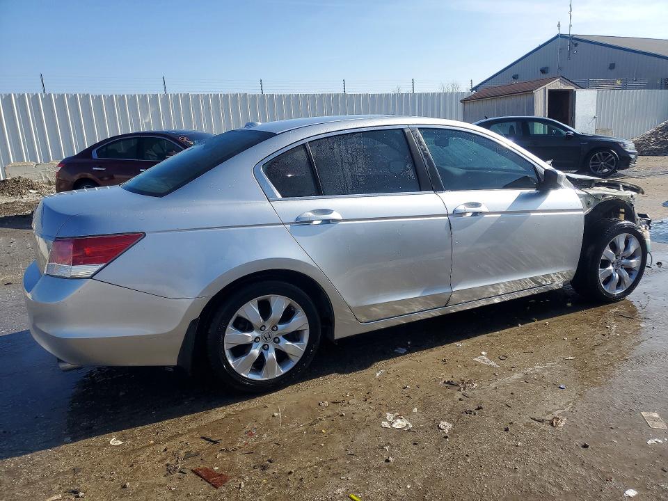 Photo 3 from auction – 2010 HONDA ACCORD EXL with VIN 1HGCP2F81AA108304