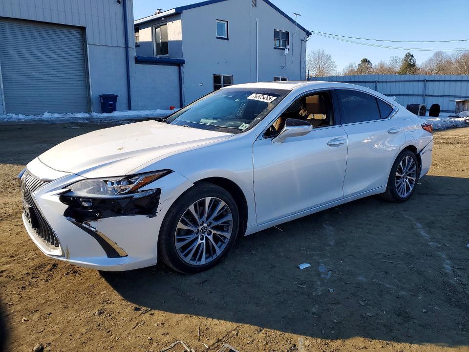 Фото 1 с аукциона – 2019 LEXUS ES с VIN 58ABZ1B16KU046149