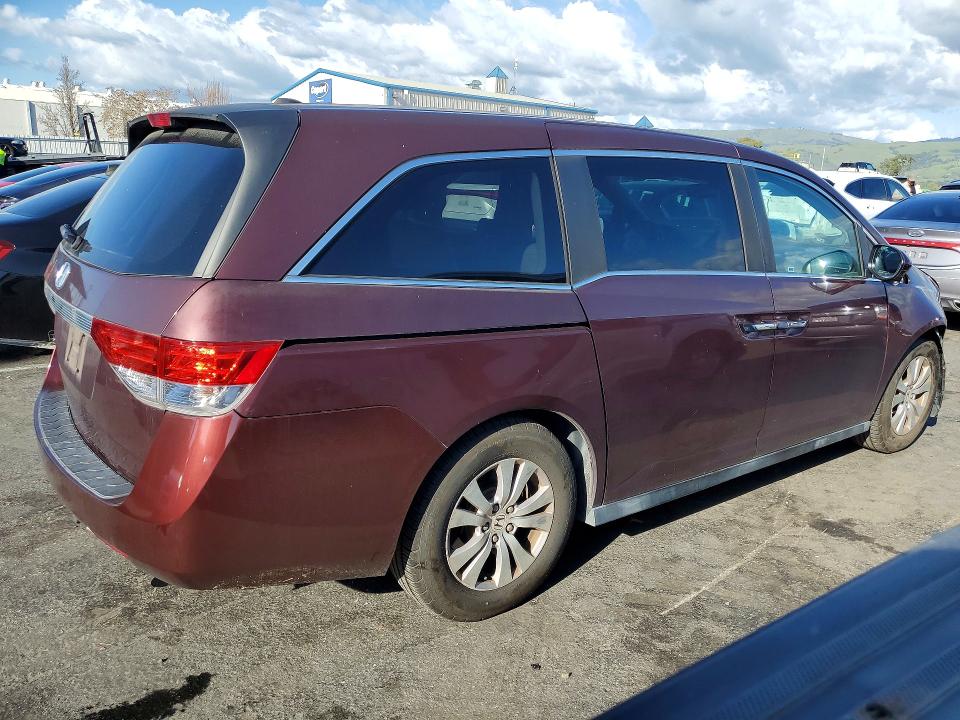 Photo 3 from auction – 2015 HONDA ODYSSEY with VIN 5FNRL5H63FB082708