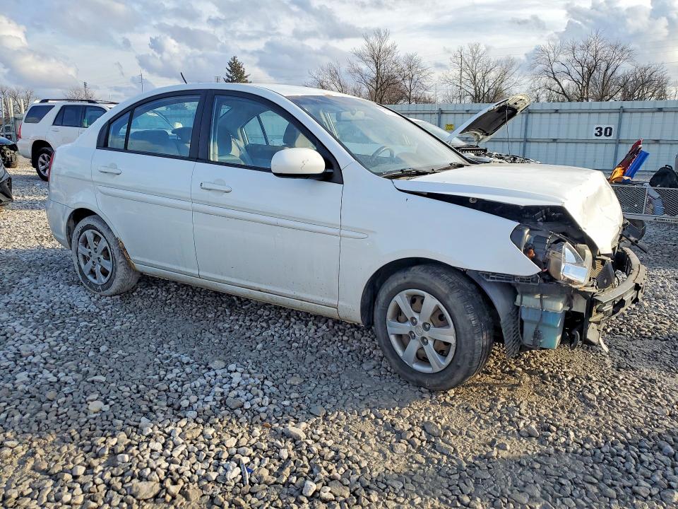 Photo 4 from auction – 2010 HYUNDAI ACCENT with VIN KMHCN4AC6AU480503
