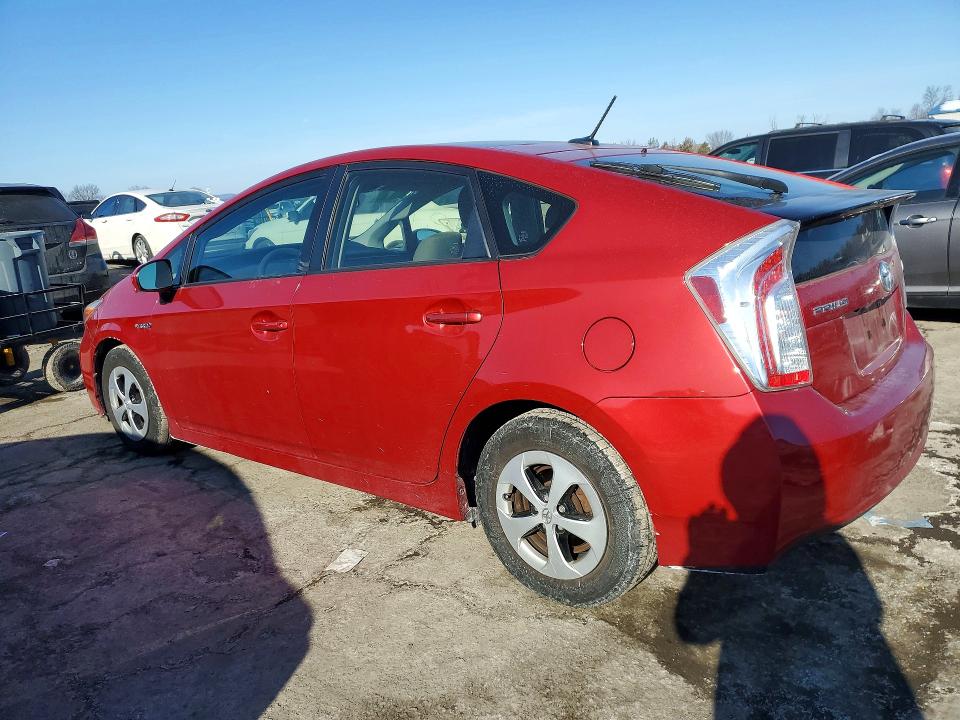 Photo 2 from auction – 2014 TOYOTA PRIUS with VIN JTDKN3DU7E1772599