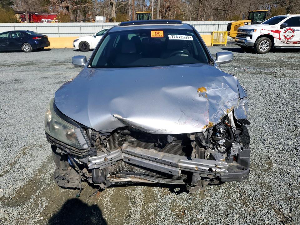 Photo 5 from auction – 2015 HONDA ACCORD with VIN 1HGCR2F85FA150248