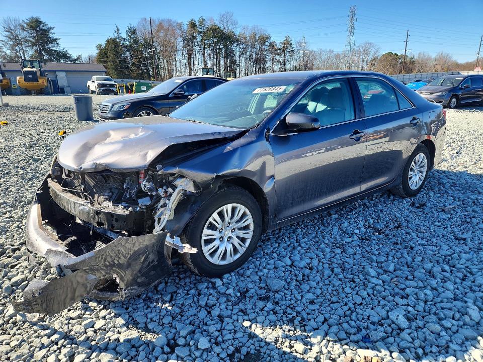 TOYOTA CAMRY 2014 with VIN 4T4BF1FK7ER374371 - Photo from auction